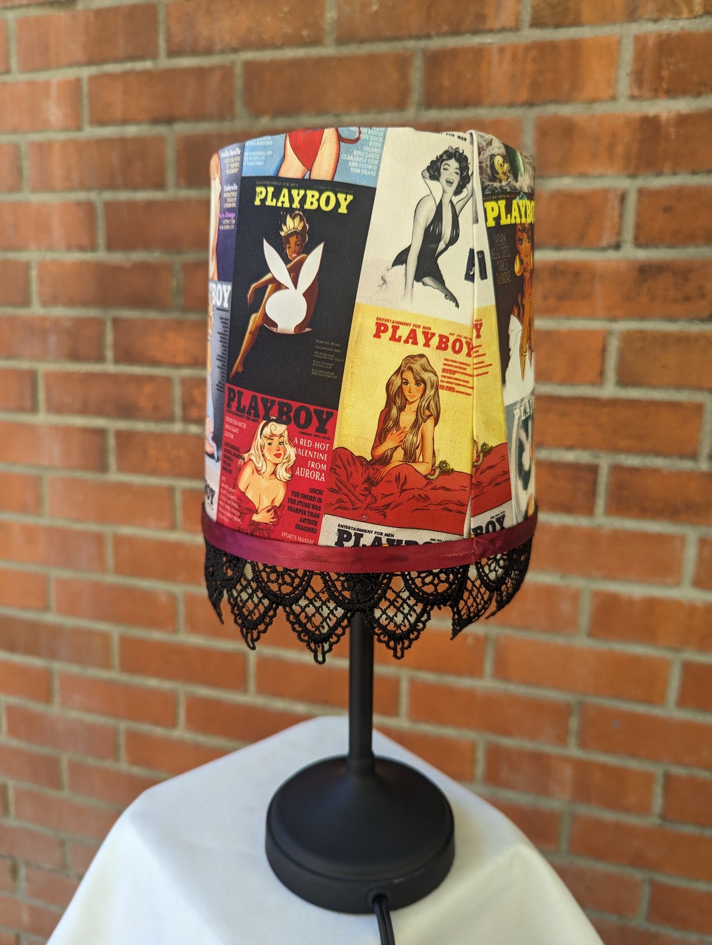 Dis Pin-up Princesses Table Lamp